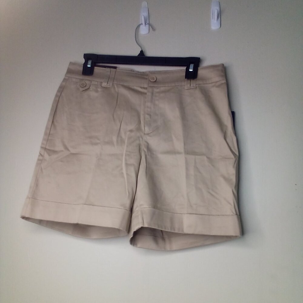 Villager Liz Claiborne Shorts Women 6 Casual Chino Roll Hem Tan